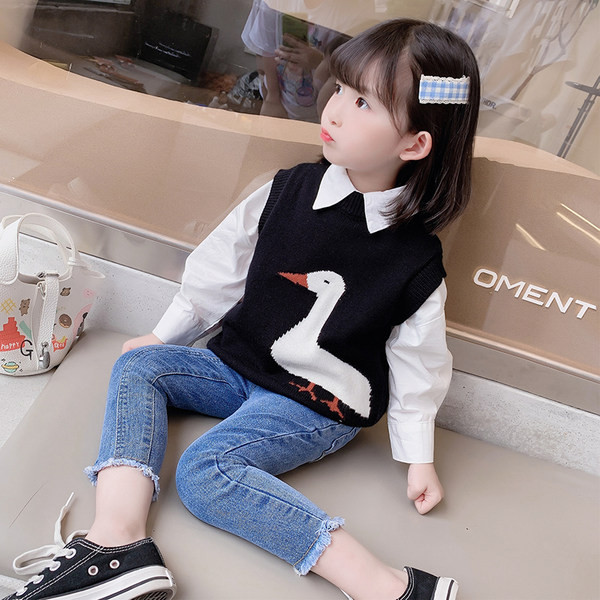 Stílusos gyerek szett lányoknak farmer ingből és mellényből