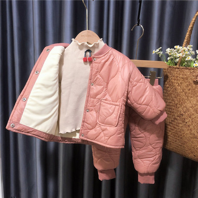 Set modern pentru copii în două modele din trei părți