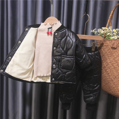 Set modern pentru copii în două modele din trei părți