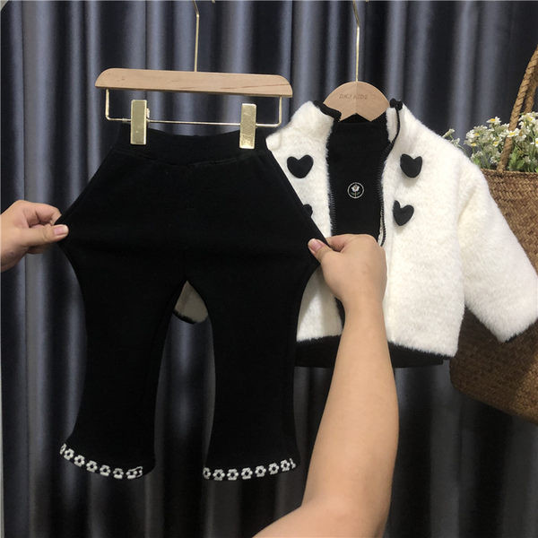 Modern téli szett gyerekeknek