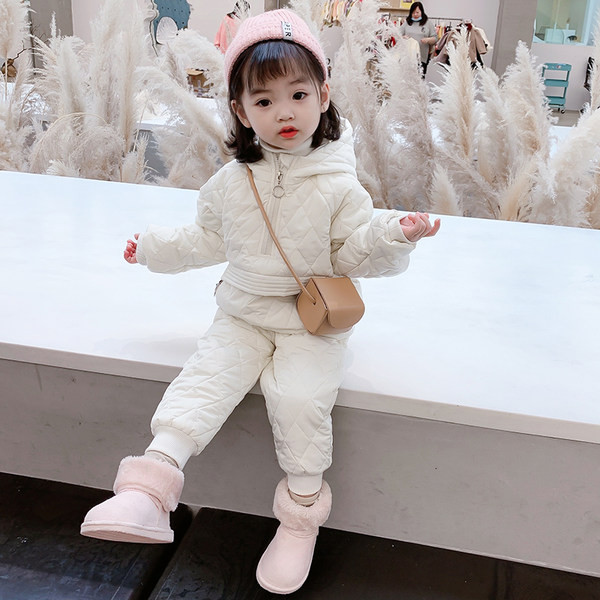 Gyermek napi téli szett két színben