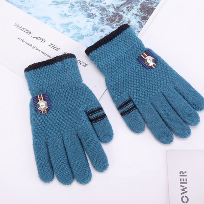 Παιδικά χειμωνιάτικα γάντια με έμβλημα