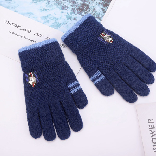 Παιδικά χειμωνιάτικα γάντια με έμβλημα