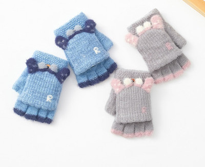 Παιδικά χειμωνιάτικα γάντια για κορίτσια με απλικέ και κέντημα
