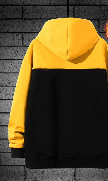 Ανδρικό φούτερ με κουκούλα και απλικέ