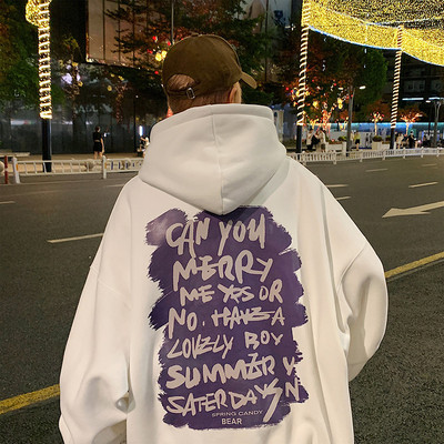 Hanorac pentru bărbați cu aplicație pe spate