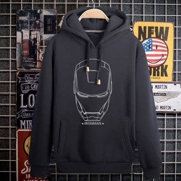 Novi model muške majice s kapuljačom i printom