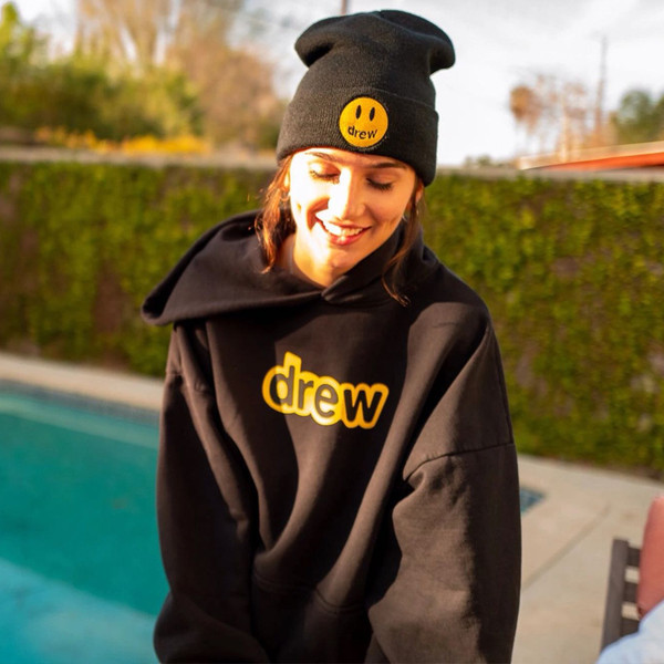 Férfi pulóver kapucnival és felirattal több színben