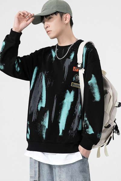 Bluza barbatesta model nou cu aplicatie colorata si decolteu rotund