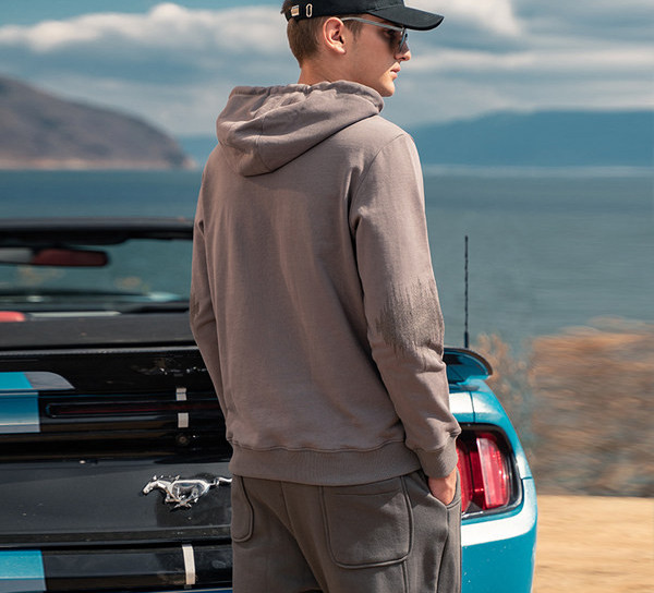 Hanorac casual barbatesc fara inchidere cu cravate