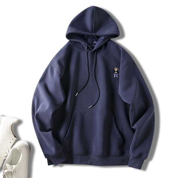 Ανδρικό φούτερ με κουκούλα και κέντημα