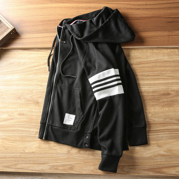 Férfi napi pulóver kapucnival - három színben