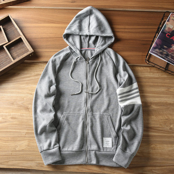 Férfi napi pulóver kapucnival - három színben