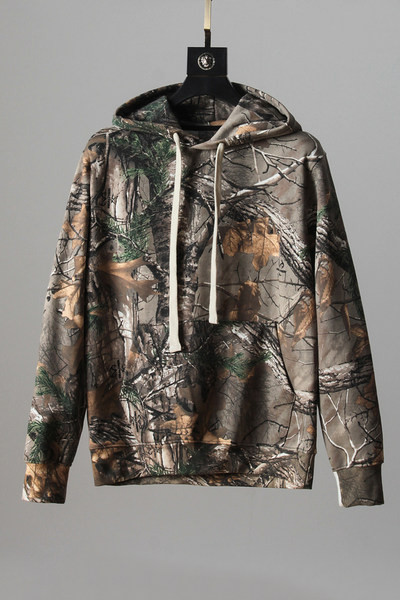 Modern férfi pulóver kapucnival és nyakkendővel