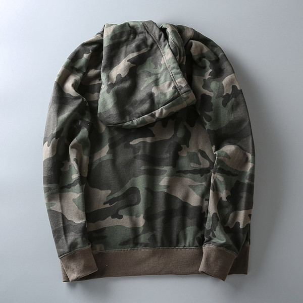 Ανδρικό φούτερ παραλλαγής με κουκούλα