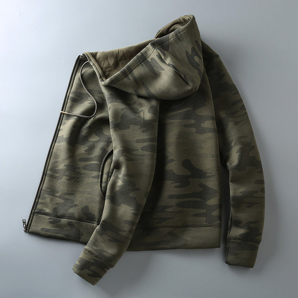 Ανδρικό φούτερ με κουκούλα σε χρώμα παραλλαγής