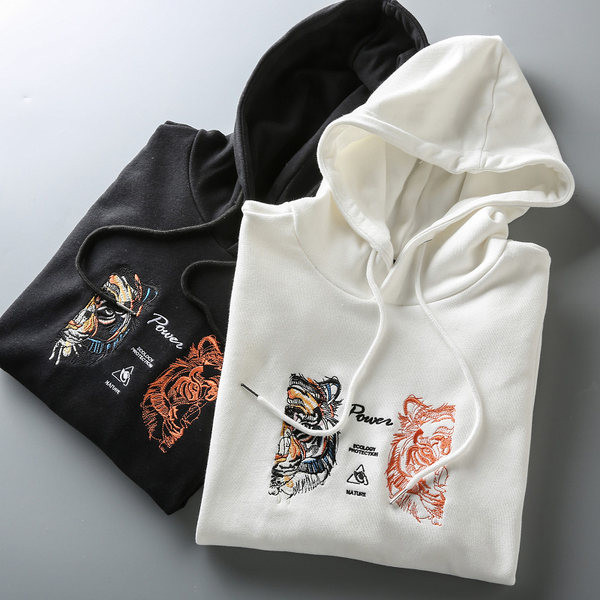 Hanorac pentru bărbați cu aplicație și glugă - două culori102