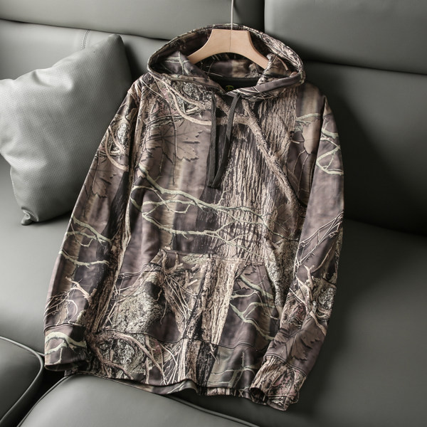 Férfi pulóver kapucnival és zsebbel