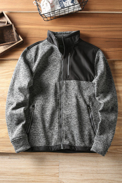 Férfi napi pulóver három színben cipzárral