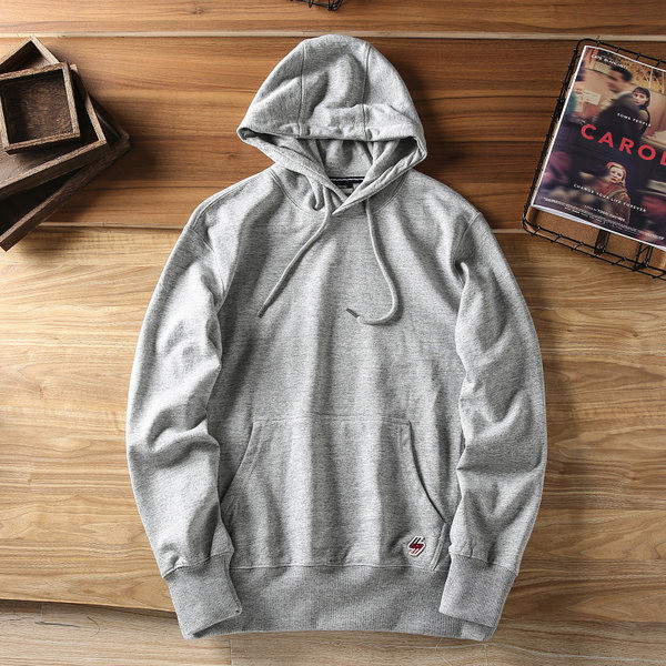 Férfi modern pulóver három színben nyakkendővel