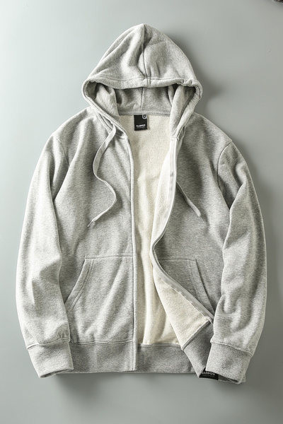 Hanorac barbatesc cu gluga si buzunare in mai multe culori