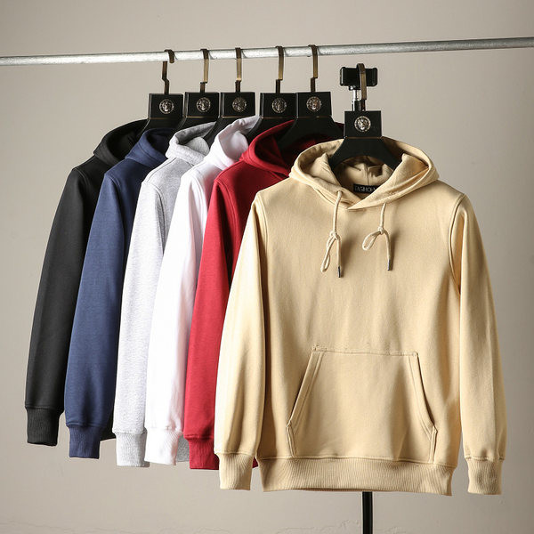 Ανδρικό φούτερ με κουκούλα και τσέπες