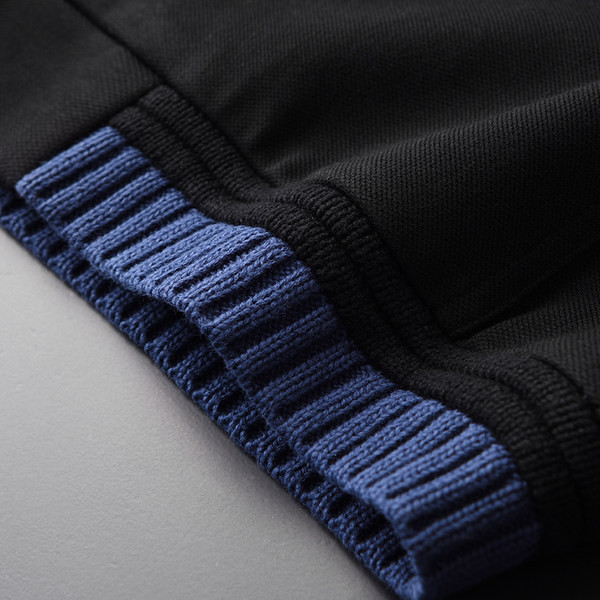 Ανδρικό φούτερ με κουκούλα και κορδόνια- σε μαύρο χρώμα