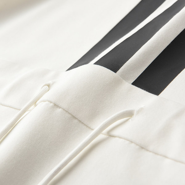 Ανδρικό αθλητικό φούτερ με κουκούλα σε λευκό χρώμα