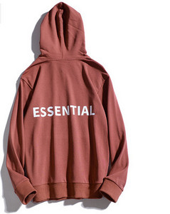 Μοντέρνο ανδρικό φούτερ με επιγραφή και κουκούλα