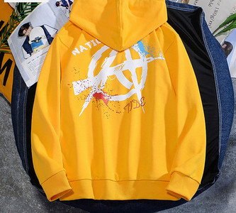 Ανδρικό φούτερ με κουκούλα και στάμπα - σε πολλά χρώματα