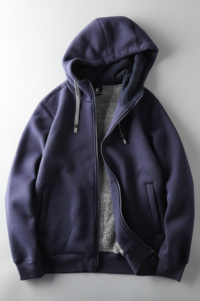 Χοντρό ανδρικό φούτερ με κουκούλα