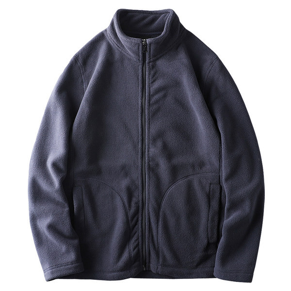 Téli férfi pulóver alacsony gallérral