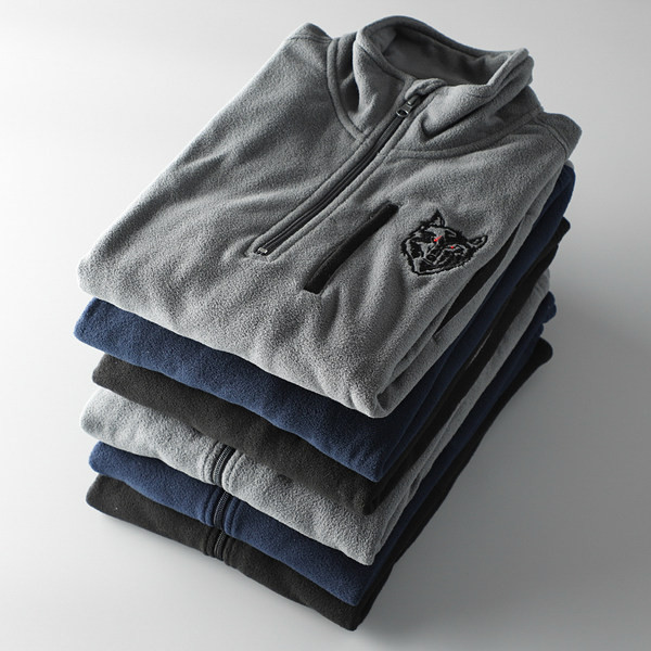 Hanorac barbatesc cu broderie si fermoar