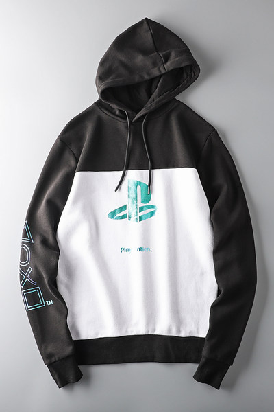 Hanorac sport model nou cu imprimeu si gluga