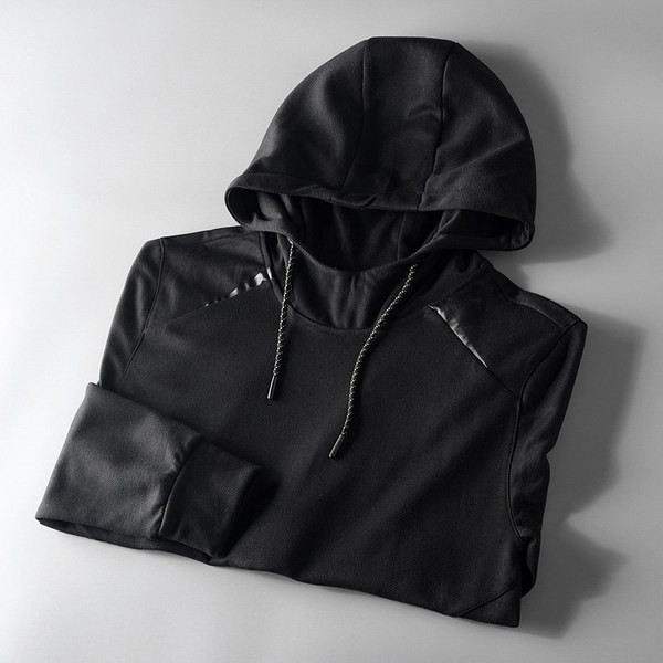 Απλό ανδρικό φούτερ με κουκούλα και τσέπη