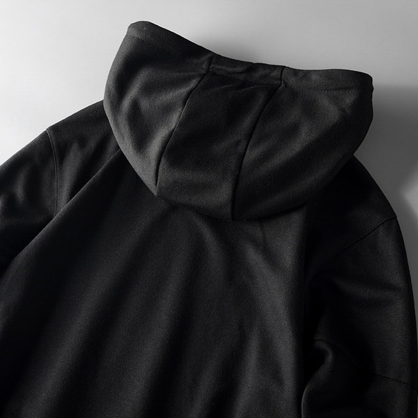 Απλό ανδρικό φούτερ με κουκούλα και τσέπη