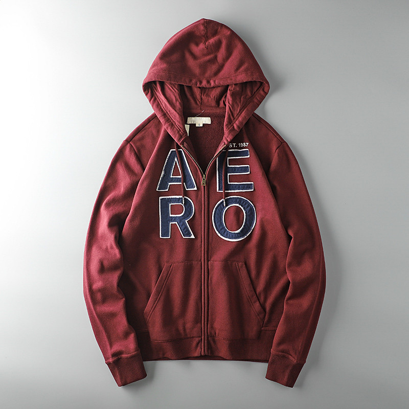 Hanorac casual barbatesc cu broderie si gluga