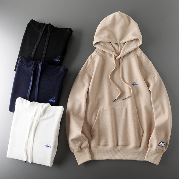 Ανδρικό πουλόβερ με κουκούλα και  κορδόνια