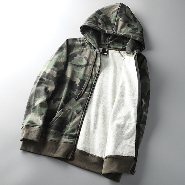 Ανδρικό φούτερ παραλλαγής με κουκούλα σε γκρι και πράσινο χρώμα