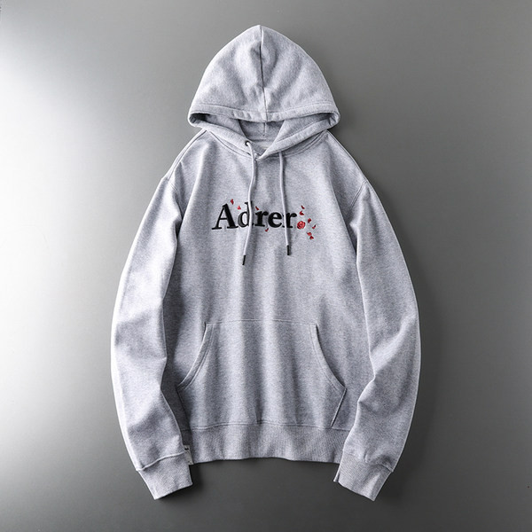 Feliratos férfi sportpulóver