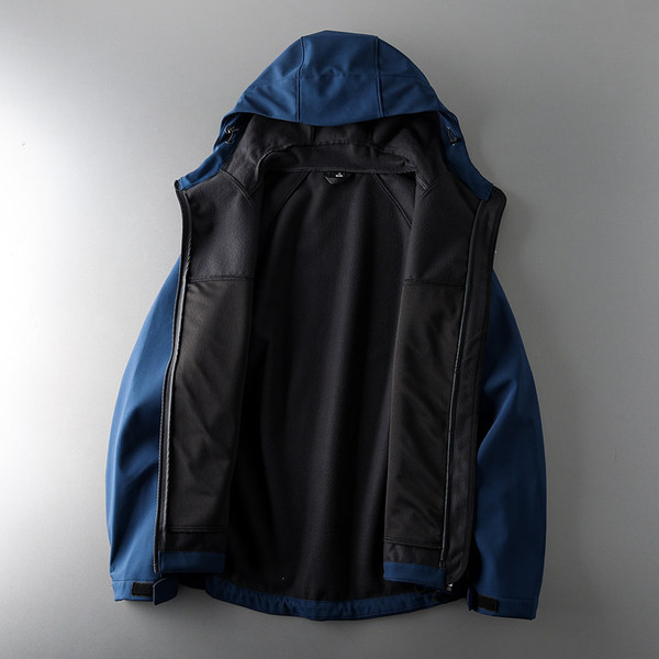 Водоустойчиво есенно яке с поларена подплата