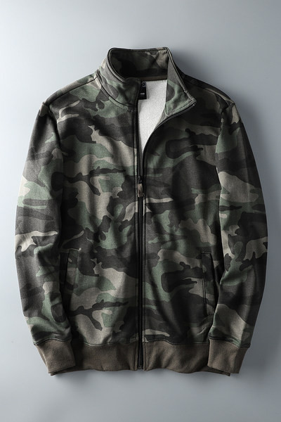 Ανδρικό φούτερ παραλλαγής με ψηλό γιακά