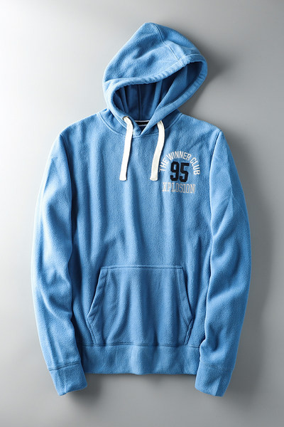 Ανδρικό αθλητικό φούτερ με κουκούλα και τσέπη