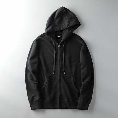 Απλό ανδρικό φούτερ με κουκούλα και κορδόνια