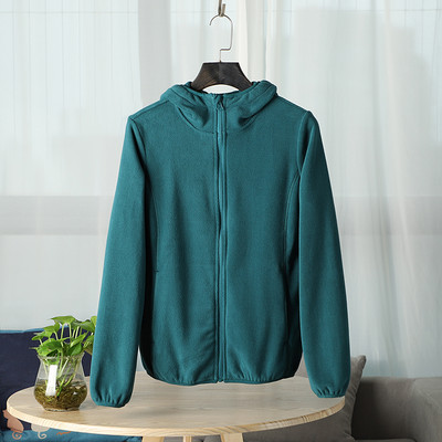 Téli férfi pulóver cipzárral és kapucnival