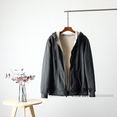 Ανδρικό φούτερ με ζεστή φόδρα και κορδόνια