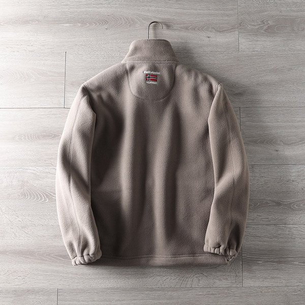 Ανδρικό φούτερ με ζεστή φόδρα και κέντημα