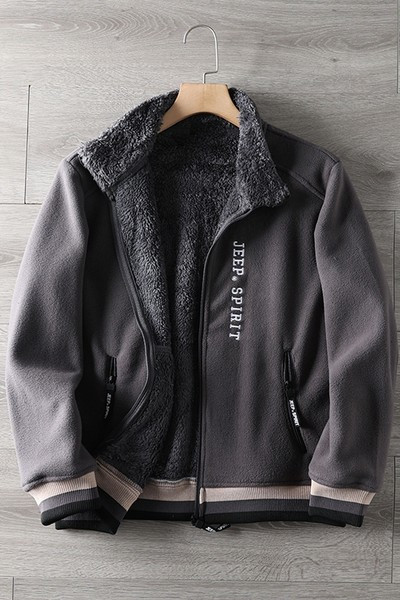 Ανδρικό φούτερ με κέντημα και ζεστή φόδρα