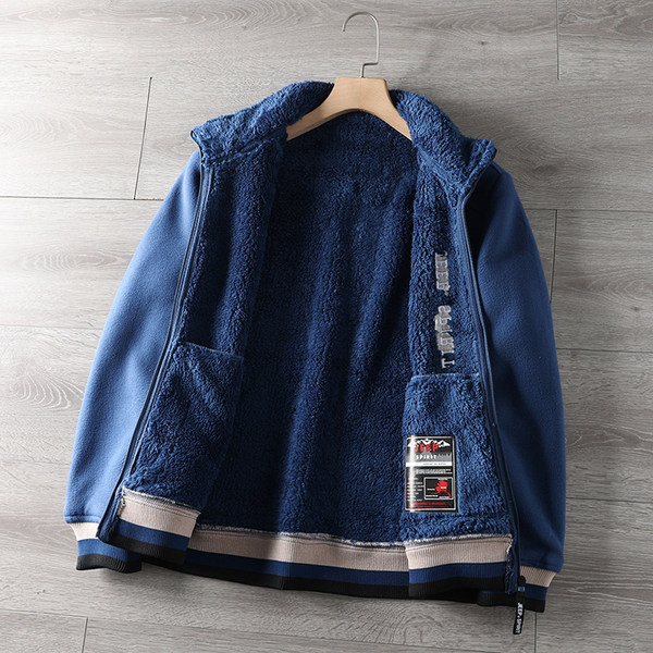 Ανδρικό φούτερ με κέντημα και ζεστή φόδρα