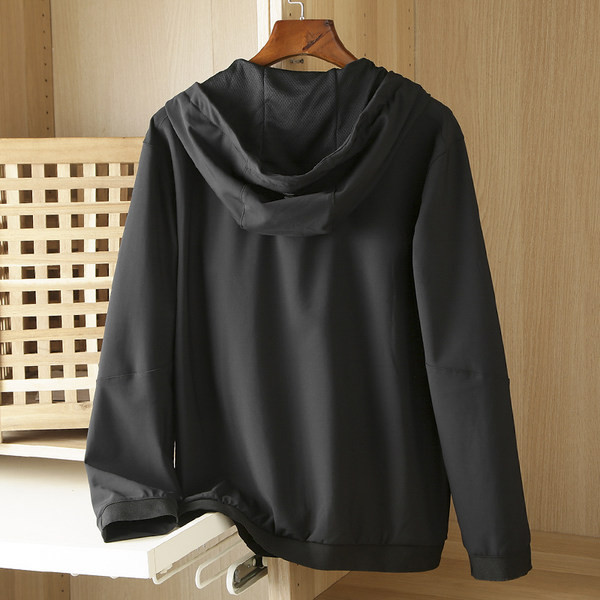 Hanorac barbatesc model uni cu gluga si inchidere cu fermoar